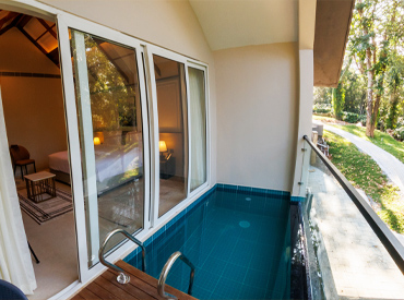 Jacuzzi Loft Suite